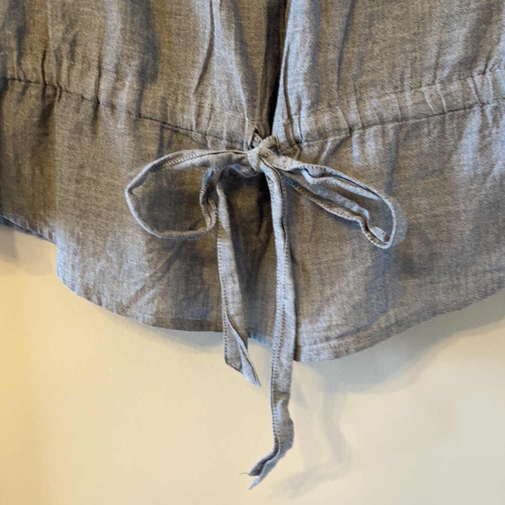 🎉Host Pick 🎉 Loft women’s chambray with lace trim tank small - Picture 3 of 4